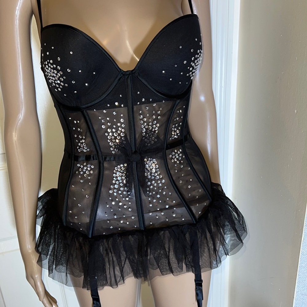 Corset Bombay’s portaliga straws size34D black nwt